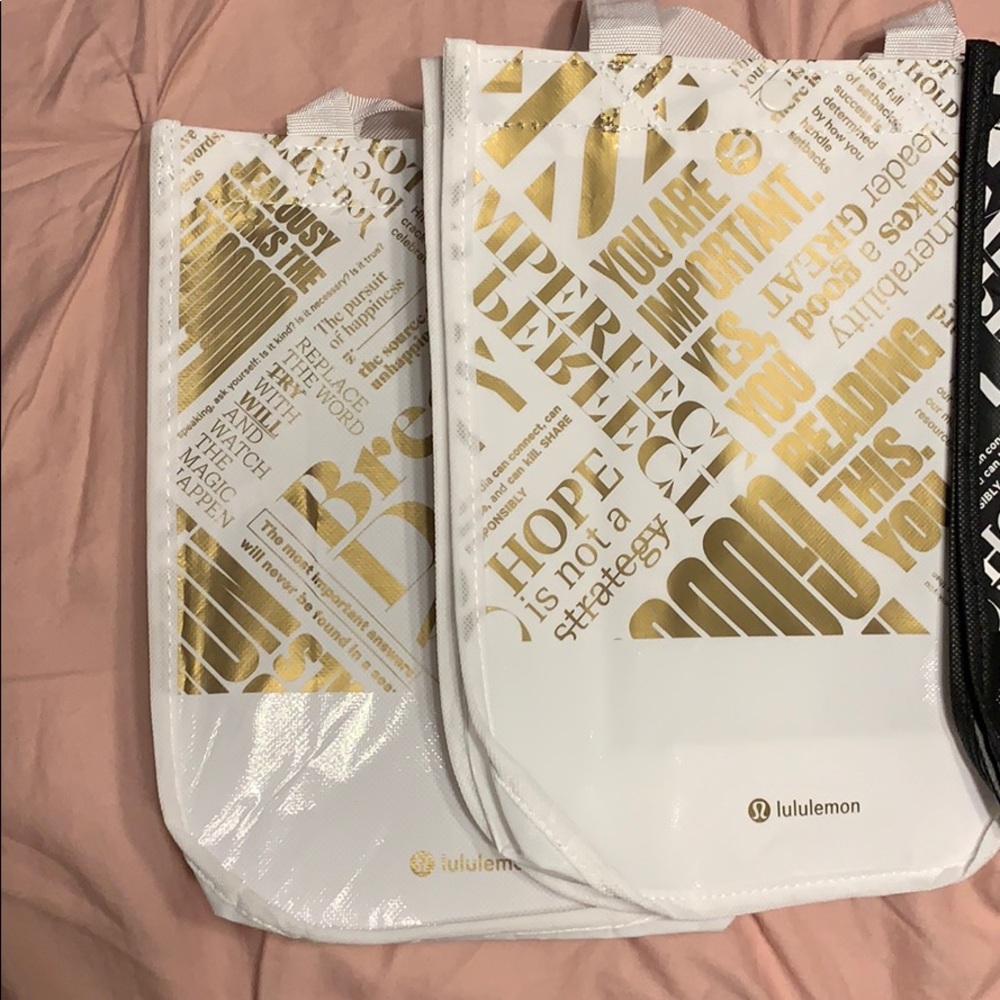 Lululemon small bags